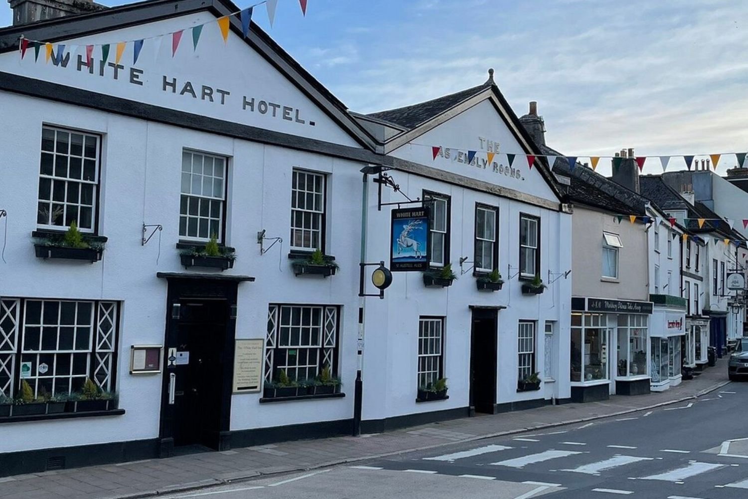 White Hart Modbury Devon